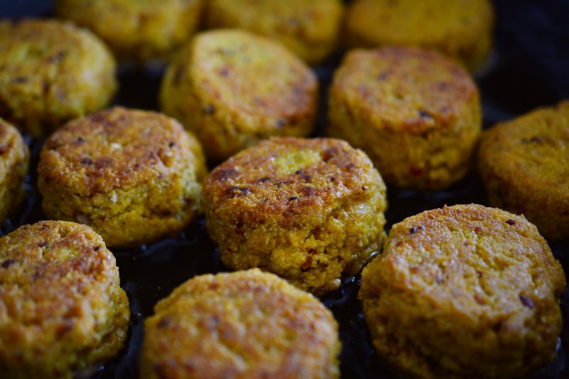 Feel Fabulous with Falafel: 6 Health Benefits of the Golden Balls